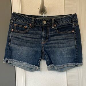 AMERICAN EAGLE denim shorts, Size 4